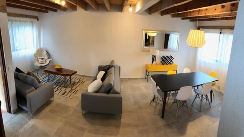 Casa Amarilla El Centro De Tequisquiapan Para Personas | Centro