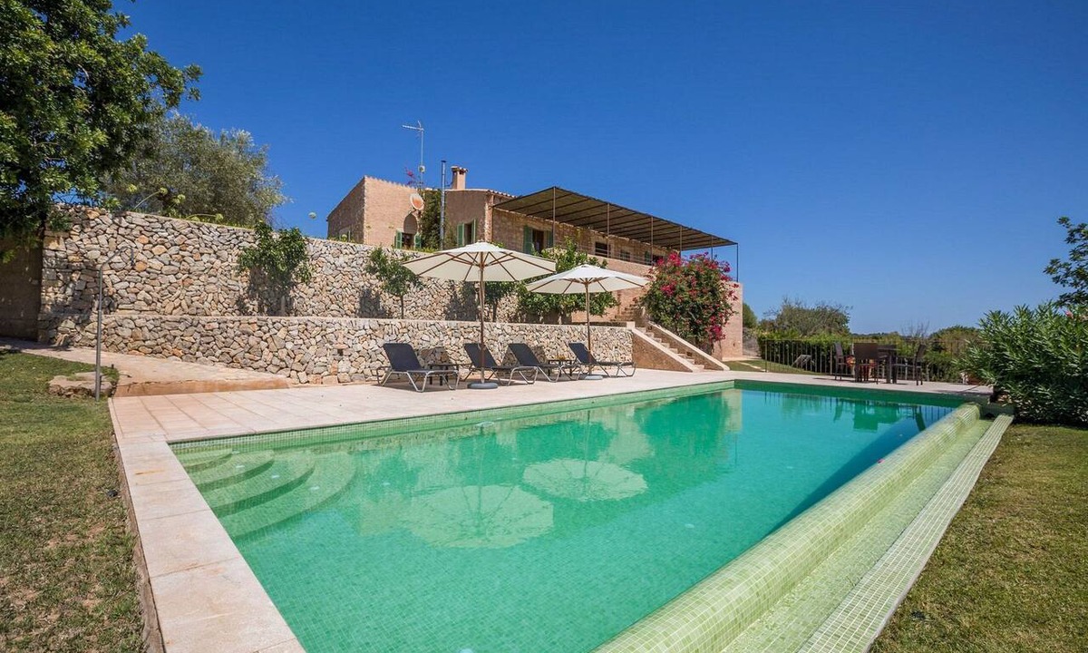Sant Llorenc des Cardassar Villa | Casa Begura - Two Bedroom Villa, Sleeps 4