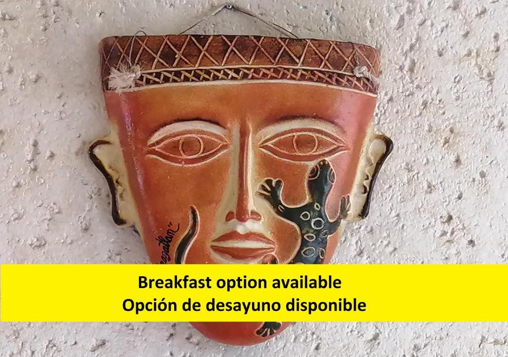 Zona Dorada Bed & Breakfast | Casa Dahlia 2