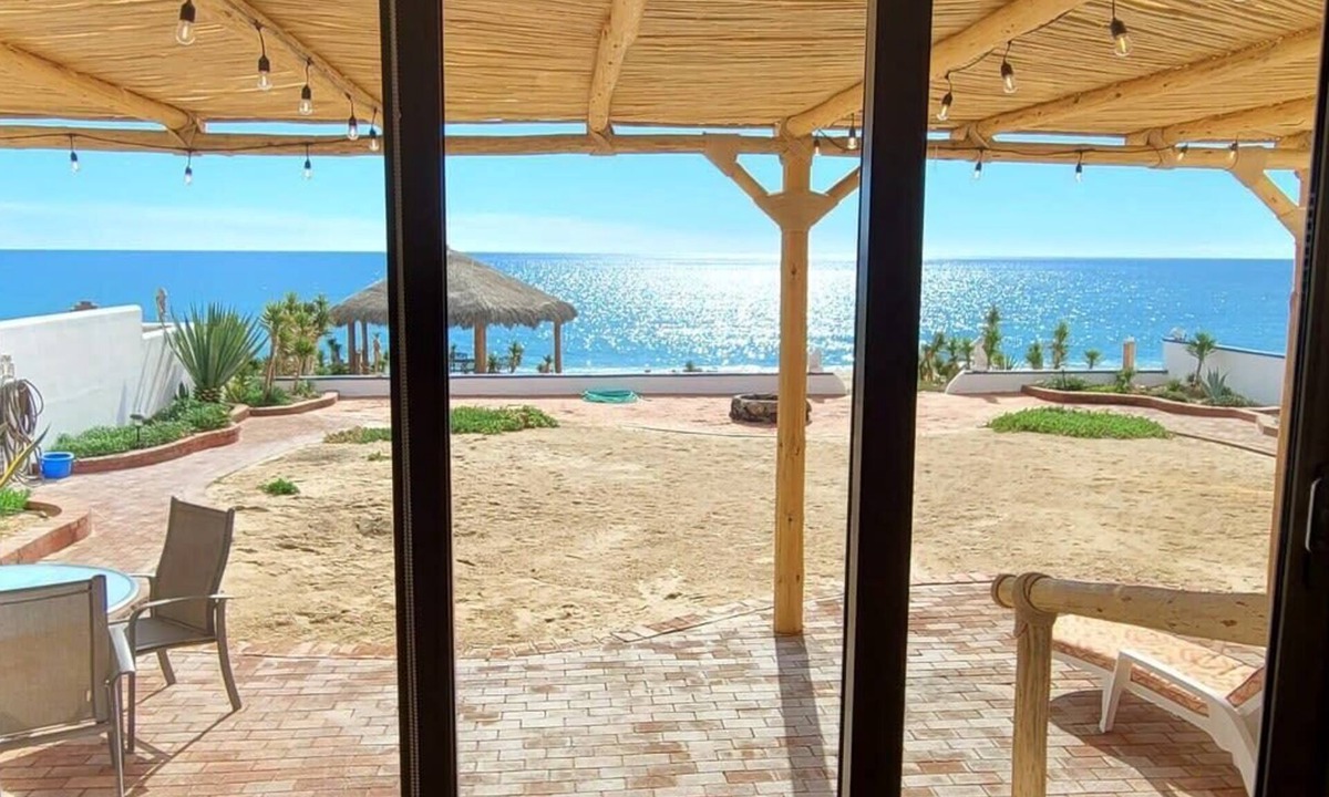 Las Conchas House | Casa Evita, 4 bedroom beachfront home.