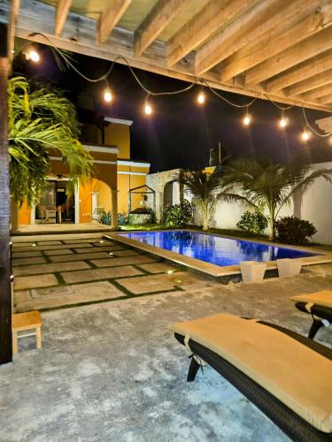 Merida House | Casa Flamingos Altabi