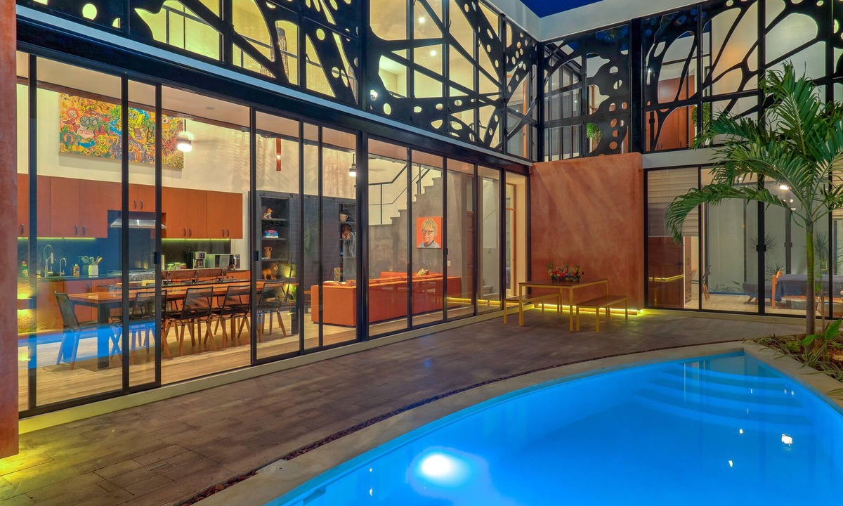 Centro House | Casa Mariposa, Breathtaking 5BR Home of Your Dreams