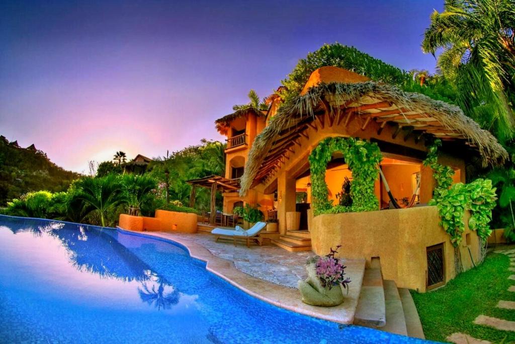 Almacen House | Casa Mia - Exclusive waterfront home in Puerto Mio
