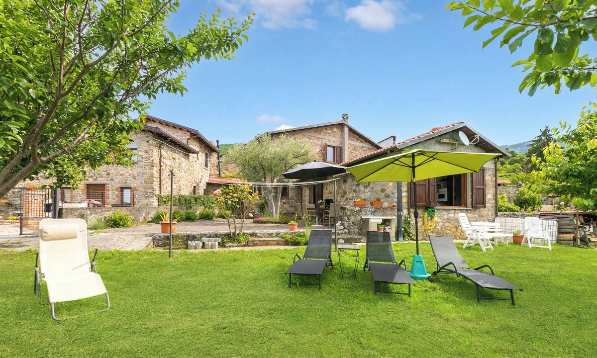Casone Carpinelli House | Casa Sant'Anna with Pool - in Garfagnana, Minucciano, Italy
