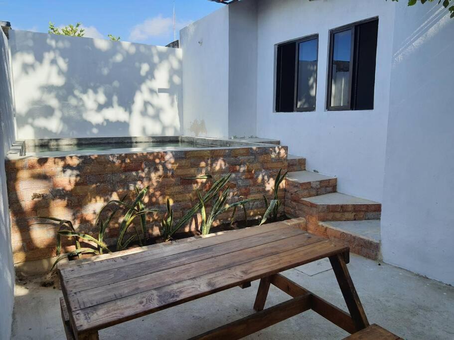 Merida House | Casa sola con piscina, semi amueblada y porch