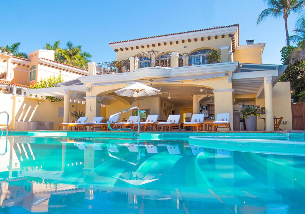 Marina Vallarta Resort | Casa Velas Adults Only All Inclusive