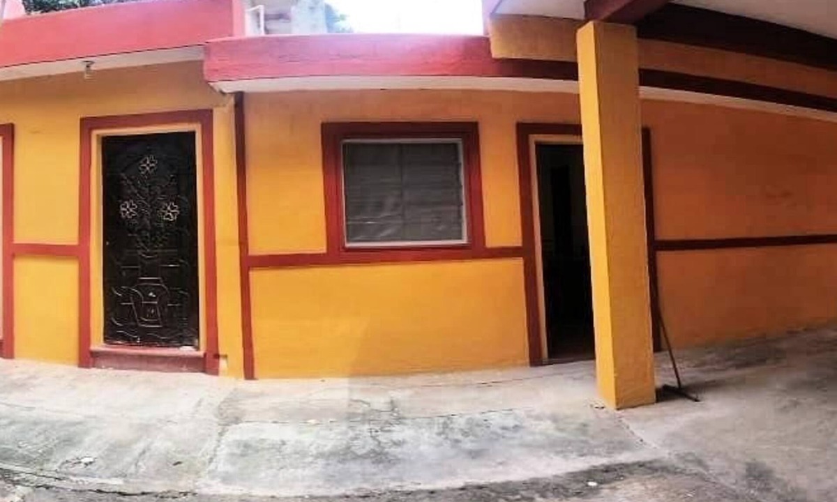 Piste Hostel | Casa zued