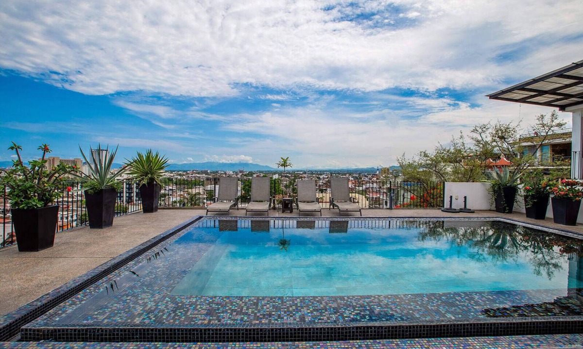 Colonia 5 de Diciembre Apartment | Casita Layla Summary: