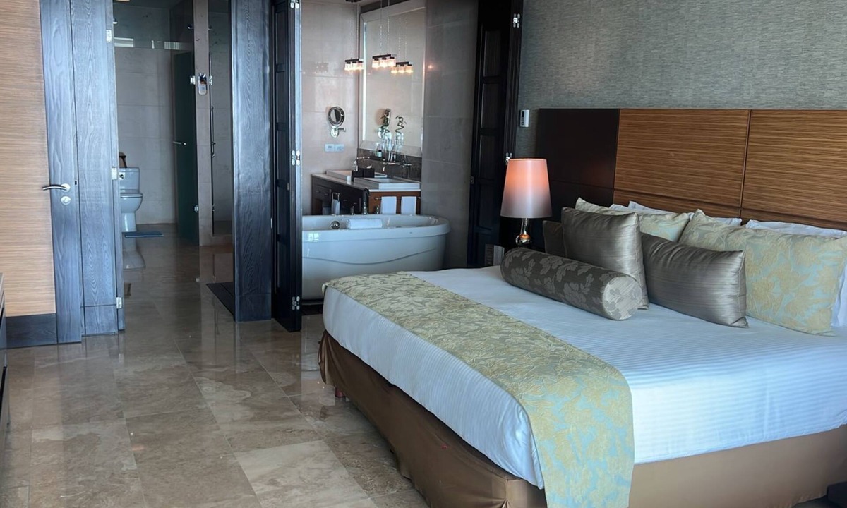 Las Jarretaderas Condo | Charming 2-bedroom condo with AC, WiFi in lovely Nuevo Vallarta