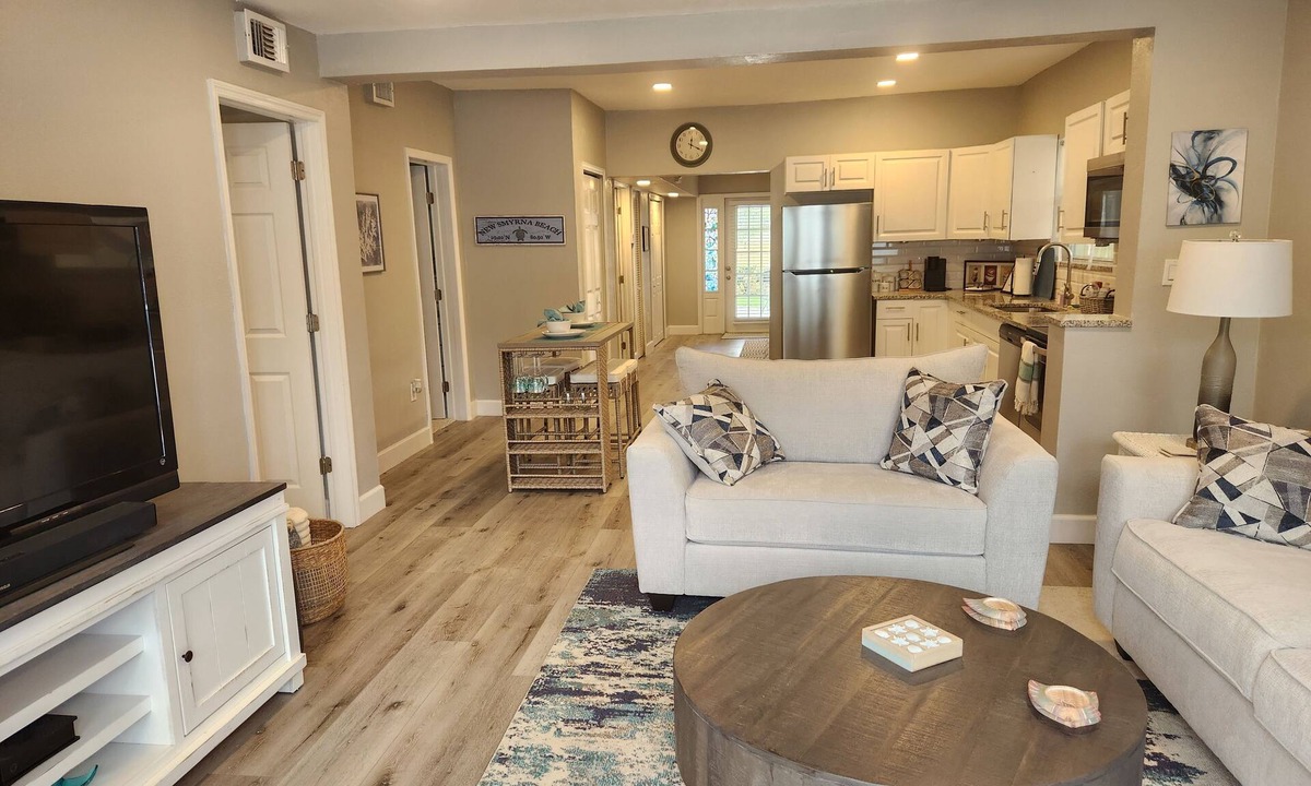 Historic District House | Charming 3-bedroom house in New Smyrna Beach with WiFi, AC and all amenities.