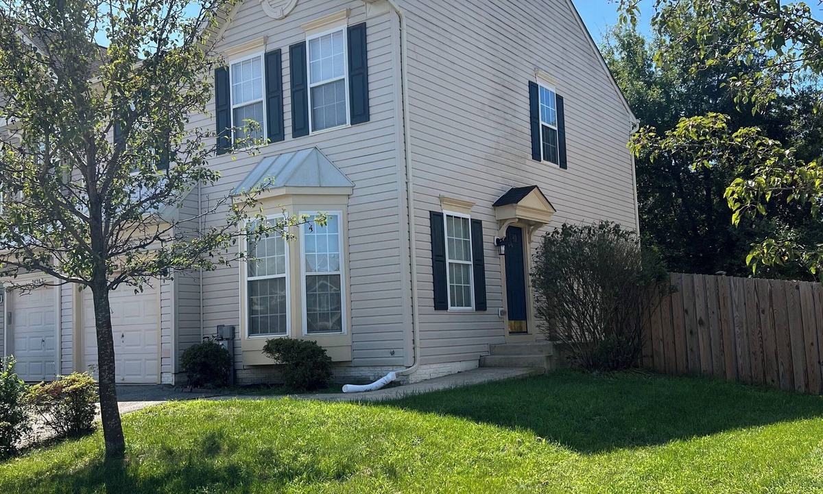 Odenton House | Charming 4-bedroom townhome with WiFi and AC in lovely Odenton.