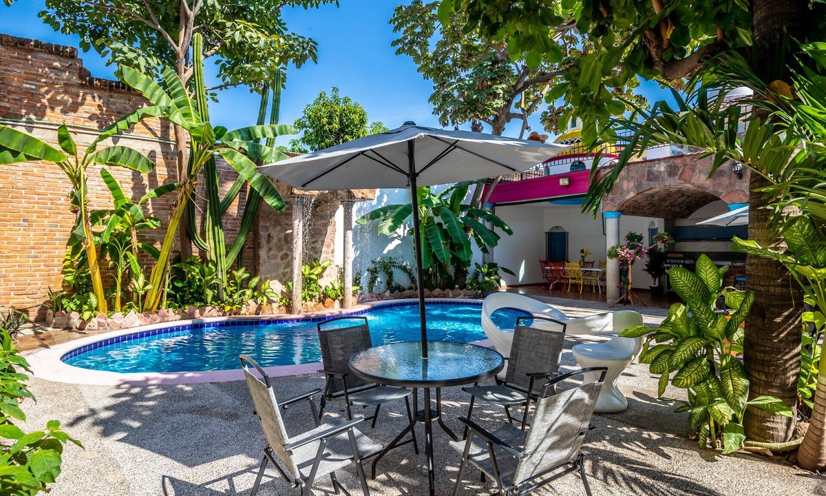 Lazaro Cardenas Apartment | Charming and Cozy Studio Retreat - Your Perfect Vacation Spot in Puerto Vallarta