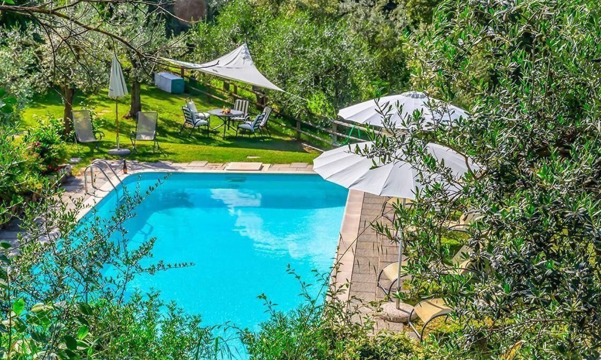 Monte San Savino Apartment | Charming flat with private parking