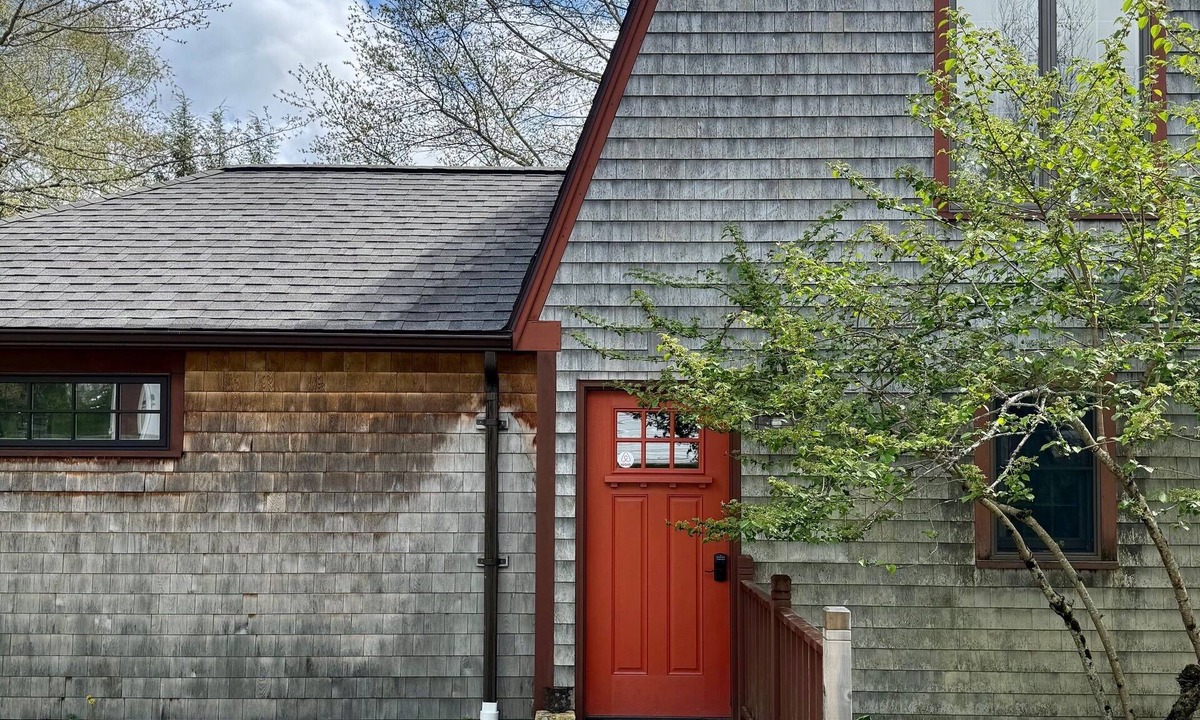 Blue Hill Apartment | Charming in-town apartment in scenic Blue Hill village near Acadia National Park