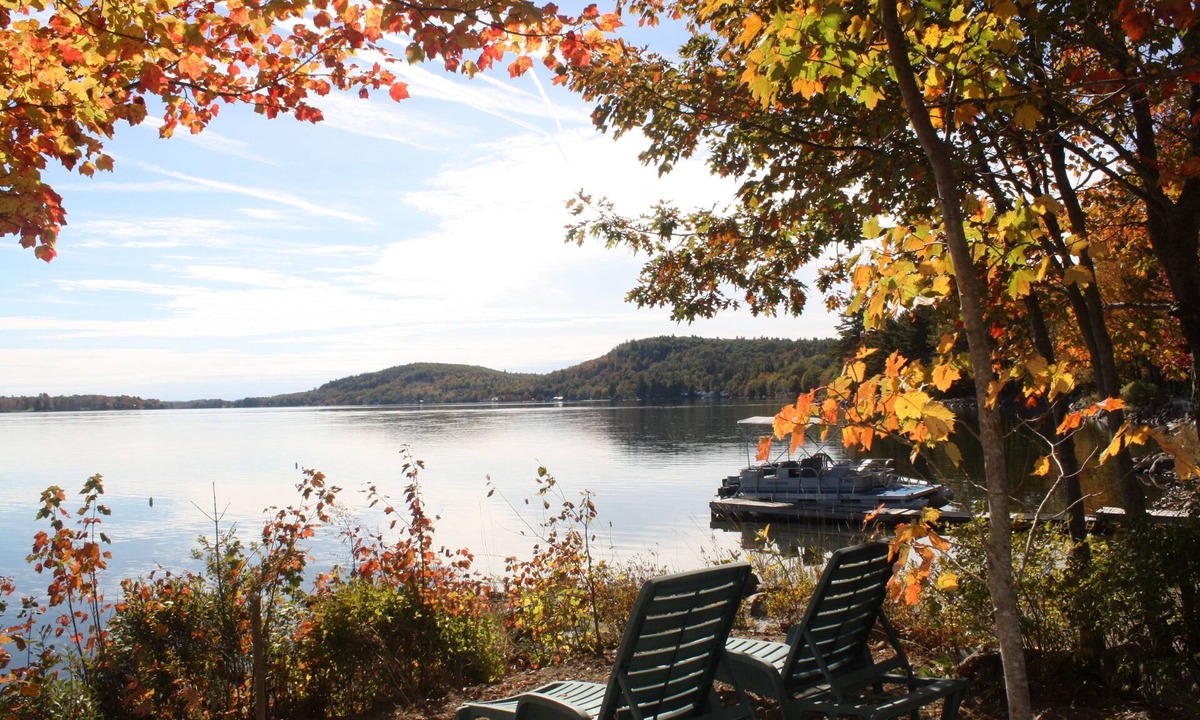 Belfast Cabin | Charming Lakeside Cabin Near Belfast Bay