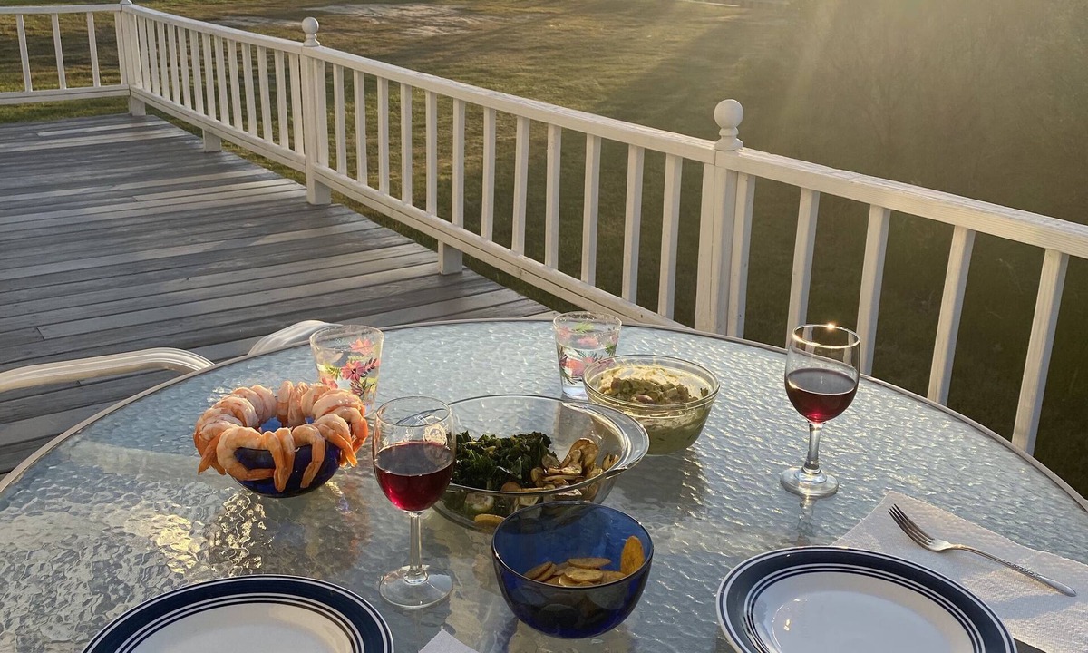 Greenbush Cottage | Charming Waterfront Cottage with Boat Ramp and boat docking - Pet Friendly