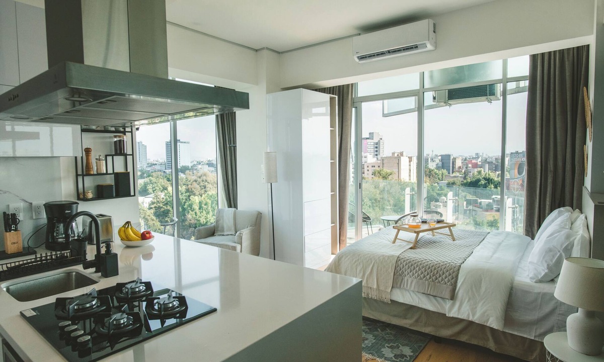 Roma Norte Apartment | Chic Loft w/AC, Walkable Area
