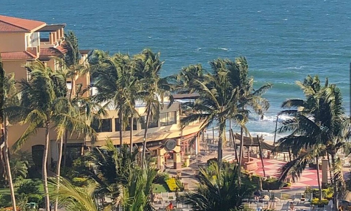 Flamingos Resort | CHRISTMAS WEEK-VILLA DEL PALMAR/FLAMINGOS PV 12/21/25-12/28/25 - 2 Br Resort
