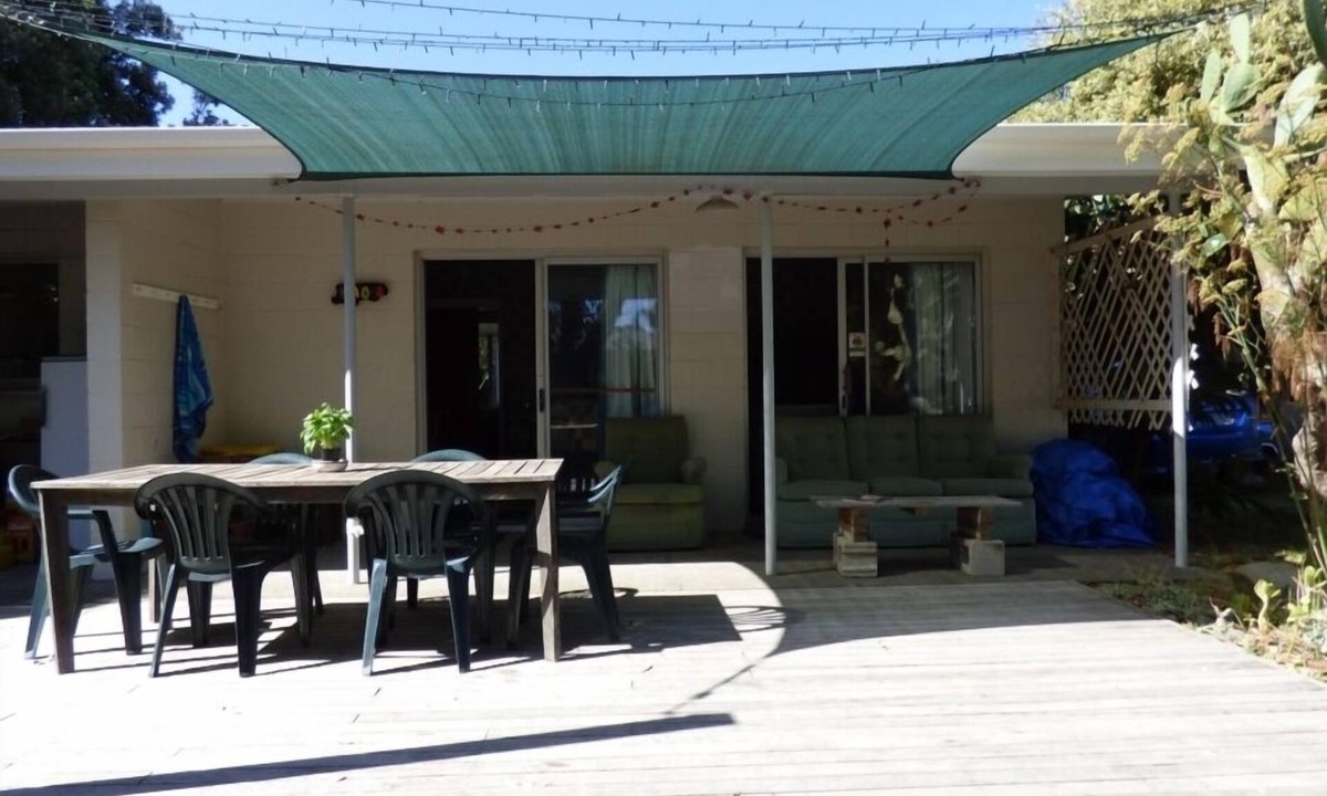 Ohope House | Classic family bach experience, one minute to the beach
