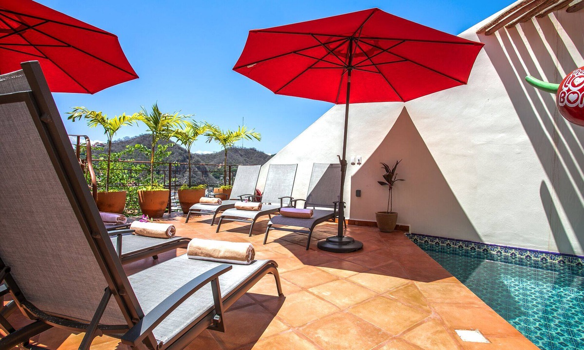 Alta Vista Villa | Colibrí - Old Town Staffed Villa With Views and Rooftop Pool