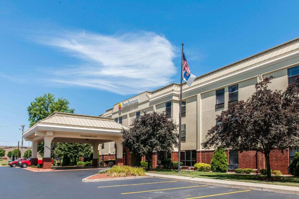 Blue Ash Hotel | Comfort Inn Blue Ash North
