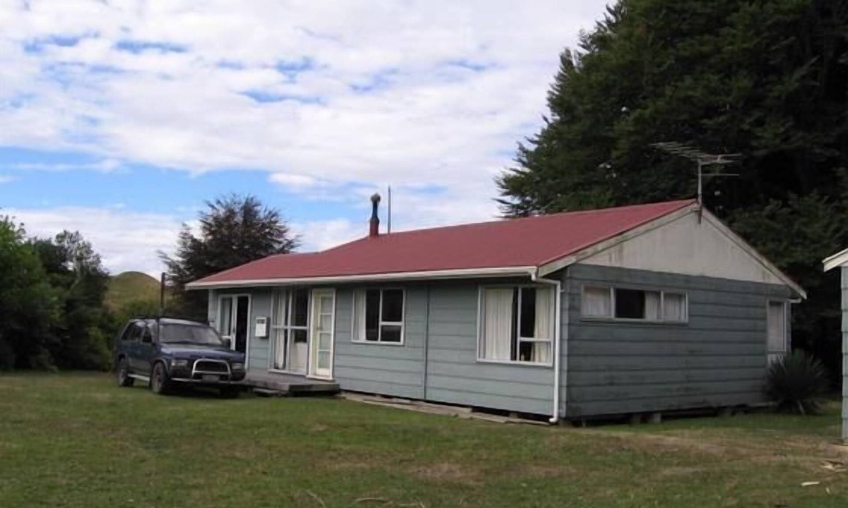 Raetihi House | Comfortable house for your Tongariro NP holiday. Bookings open for Maadi Gras.