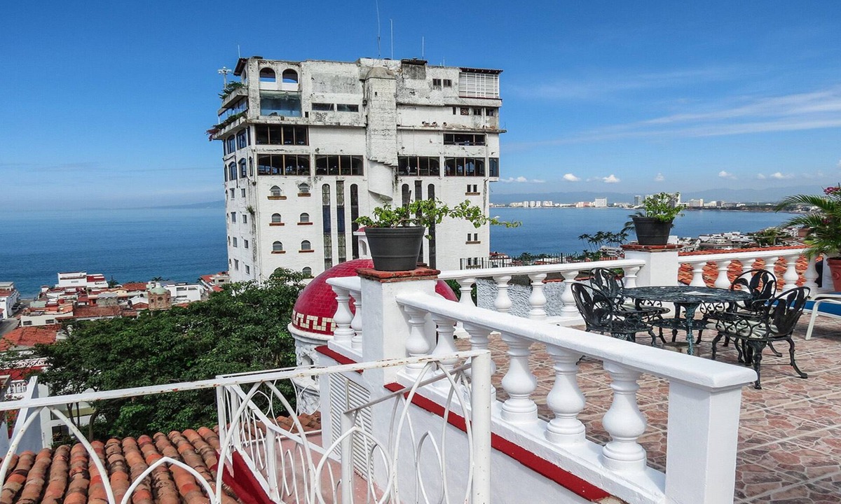 Proyecto escola Condo | Condo in old town Puerto Vallarta