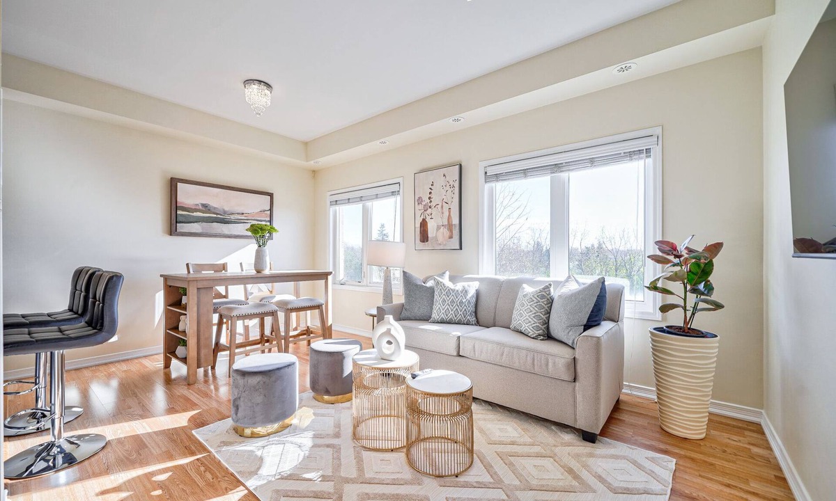 Fisherville House | Condo Townhouse in Toronto Modern and Stylish condo townhouse