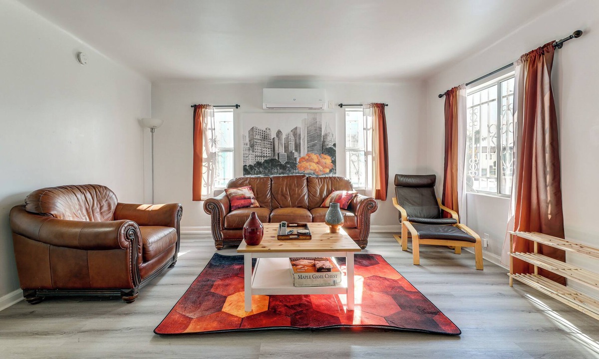 Park Mesa Heights House | Convenient Home, 9 Mi to Downtown Los Angeles!