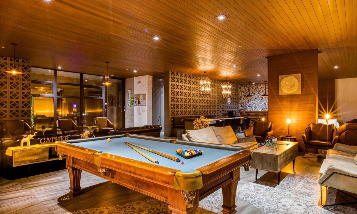 Avenida Revolucion Apartment | Cool Apt w/Balcony: Business Lounge+Gym+24-7/ SEC