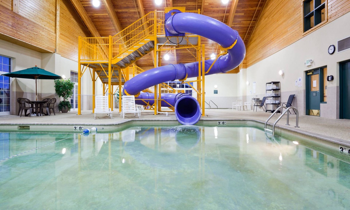 Shoreview Hotel | Country Inn & Suites by Radisson, Shoreview-Mounds View, MN