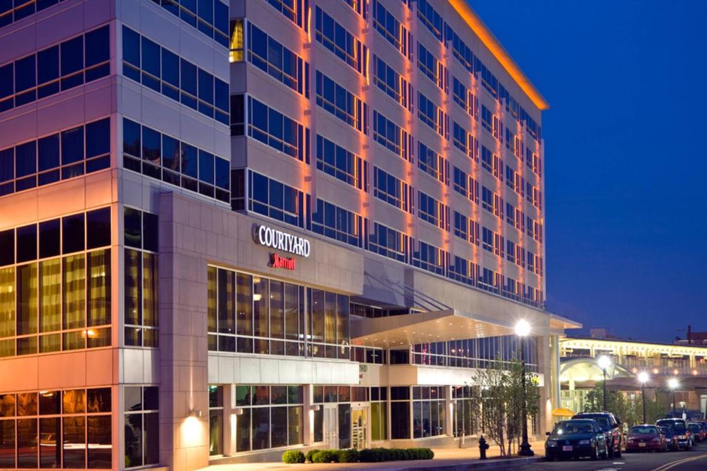 NoMa Hotel | Courtyard Washington, DC/U.S. Capitol