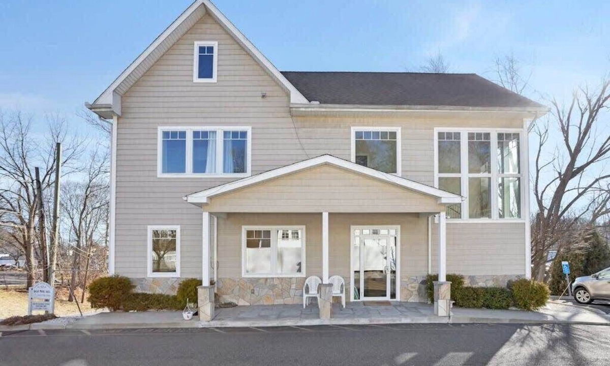 Danbury Apartment | Cozy 1 BR Apt, Kitchen, Central Danbury