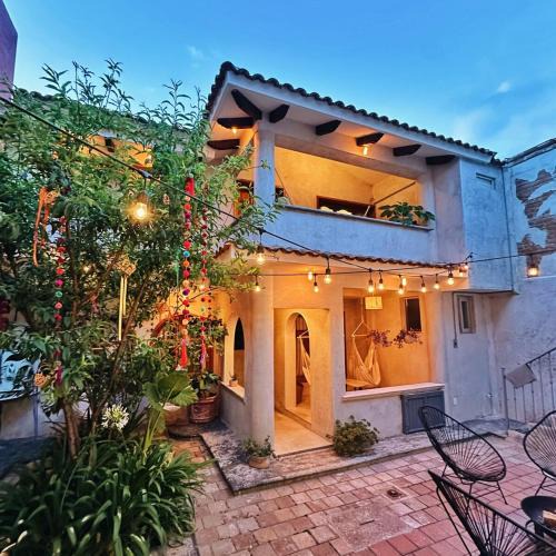 De Guadalupe House | Cozy home, walking distance San Cristobal