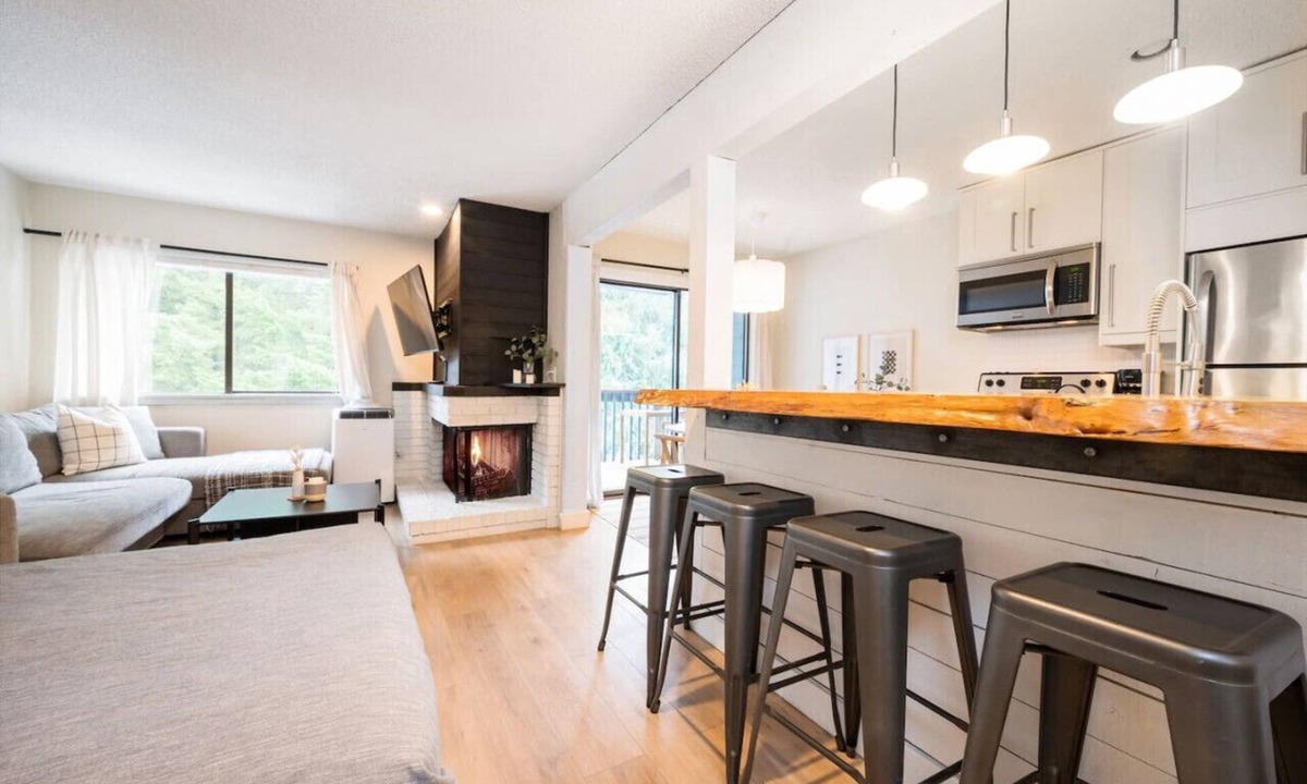 Whistler Creekside Apartment | Creekside Oasis - 4 Beds w Pool & Hot tub