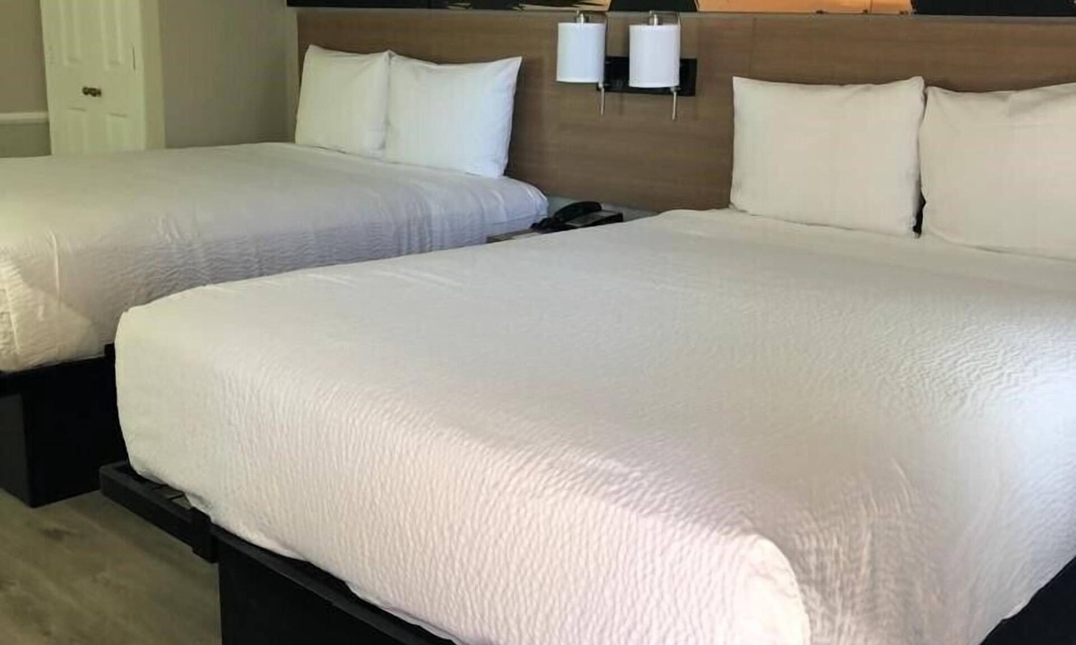 Barrio Hollywood Hotel | Days Inn Tucson City Center