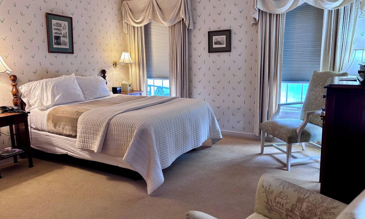 Deerfield Hotel | Deerfield Inn