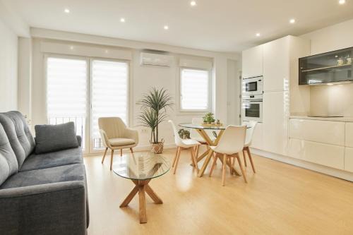 San Miguel-Capuchinos Apartment | Del Valle Hogar Centro