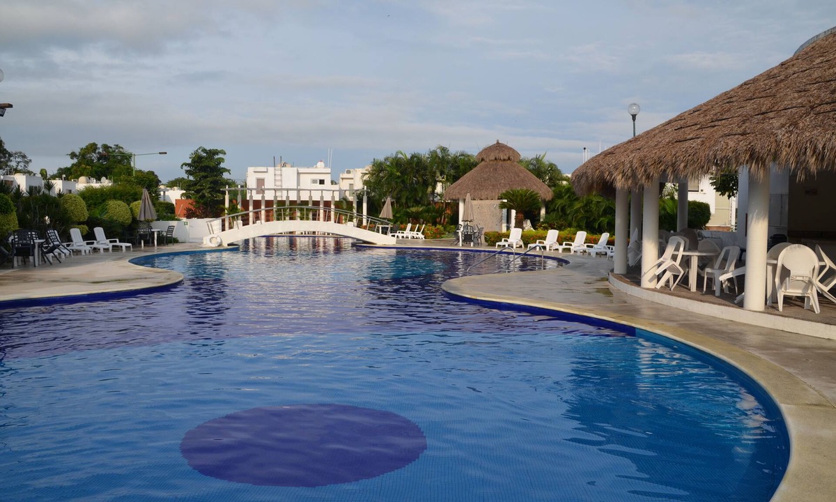 Las Moras House | DELIGHTFUL WORKCATION JUST 5 MIN FROM THE BEACH IN GATED COMMUNITY
