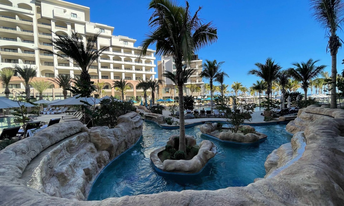 Chula Vista Resort | Deluxe Studio @ Villa la Valencia Beatiful Beach Front Condo with full service