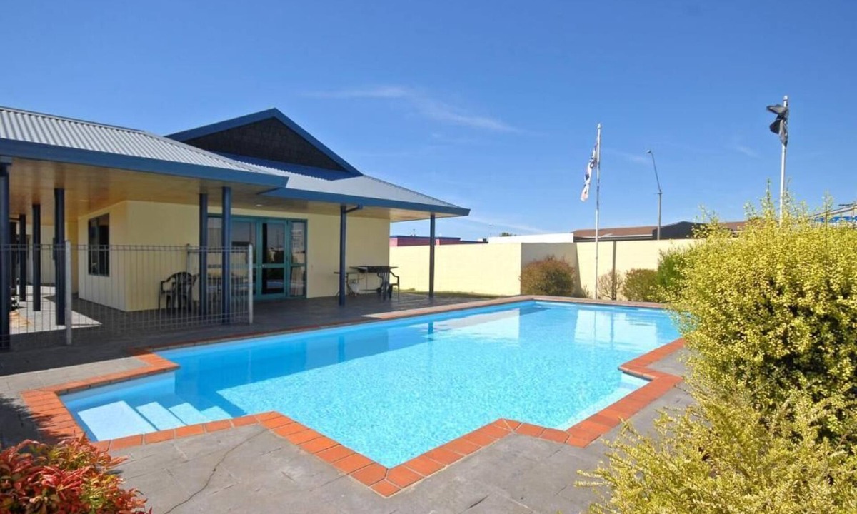 Solway Hotel | Discovery Motor Lodge