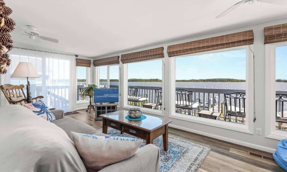 Ocean Pines House | Dolphins Chance - Waterfront Ocean Pines + Dock