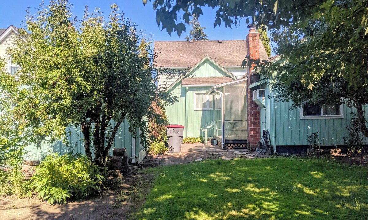 McMinnville House | Dulaney House: A Historic Victorian Home In Downtown McMinnville