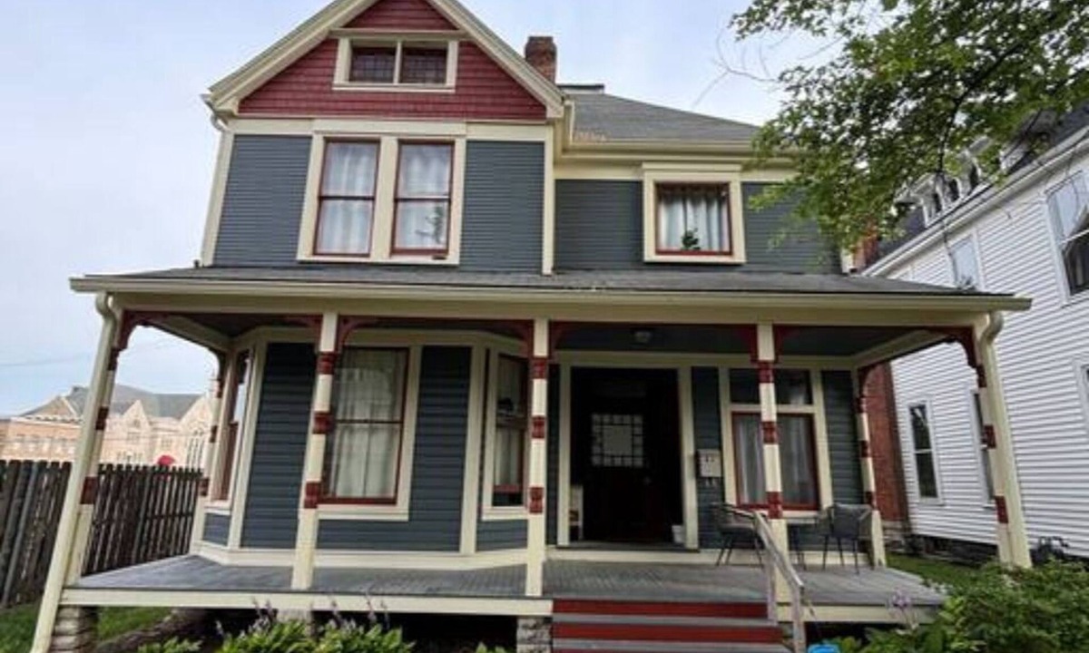 Chillicothe House | Eighty Three-Historic Downtown