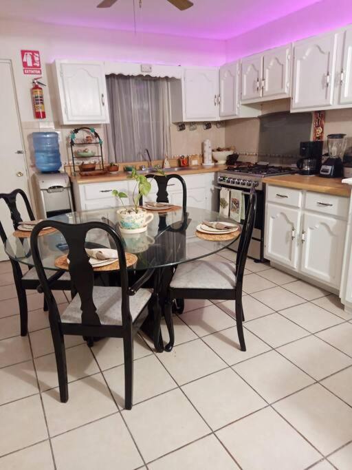 Nogales Apartment | El farolito departamento completo 3 minutos de CAS/Visa/USA