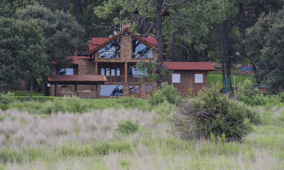 Tapalpa Cottage | Es una cabaña para relajarse, con grandes espacios y amplios jardines