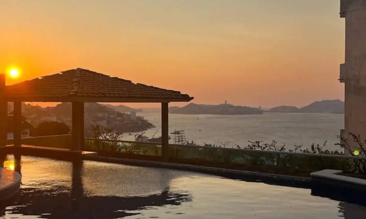 Joyas De Brisamar House | Escape to Paradise: Stunning Acapulco Retreat on VRBO Awaits Your Arrival