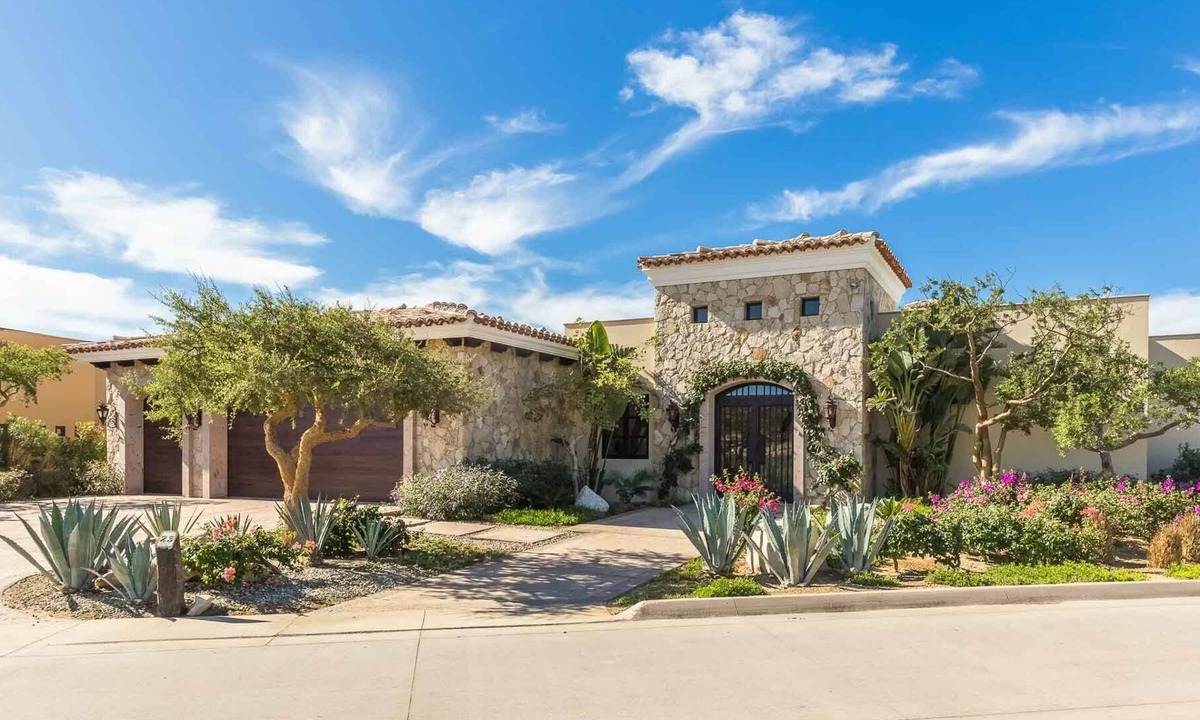 Los Cabos House | Escape to Your Perfect Getaway