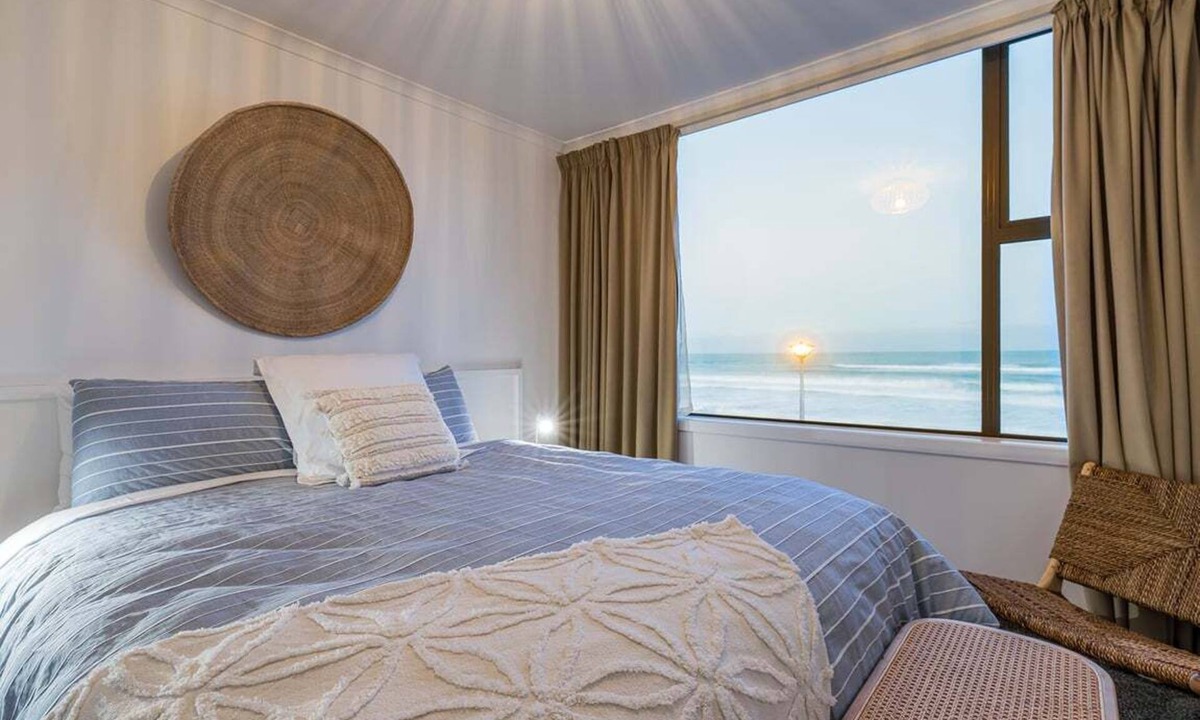 St. Clair Apartment | Esplanade Apartments - Surfside