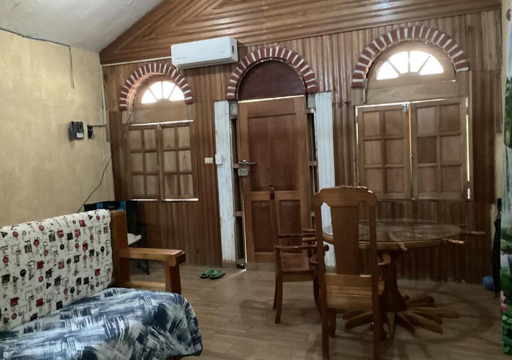 Tuxtla Chico House | Exotic flower cabin pool